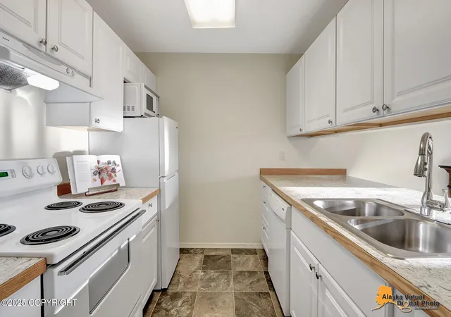 Photo 4 of Sale Pending at 4333 San Ernesto Ave #207, Anchorage, AK 99508 | MLS# 25-14029 | Listing updated on 2026-09-05