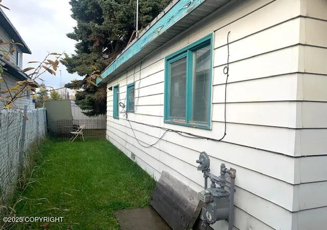 Homes for sale in Anchorage, AK | 511 N Flower St, Anchorage, AK 99508 | MLS# 25-14433