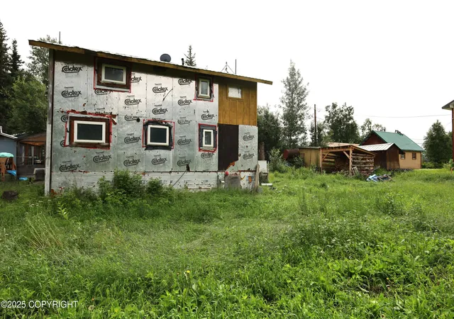 Photo 4 of Single family home for sale at 49 Mespelt St, Mc Grath, AK 99627 | MLS# 25-14663 | Listing updated on 2025-12-10