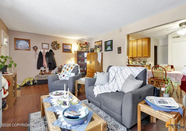 Photo 5 of Sale Pending at 1271 Elegante Ln, Anchorage, AK 99501 | MLS# 26-9268 | Listing updated on 2026-08-01