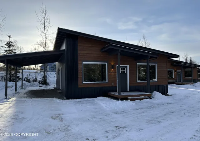 Homes for sale in Soldotna, AK | 40165 Sterling Hwy, Soldotna, AK 99669 | MLS# 26-63