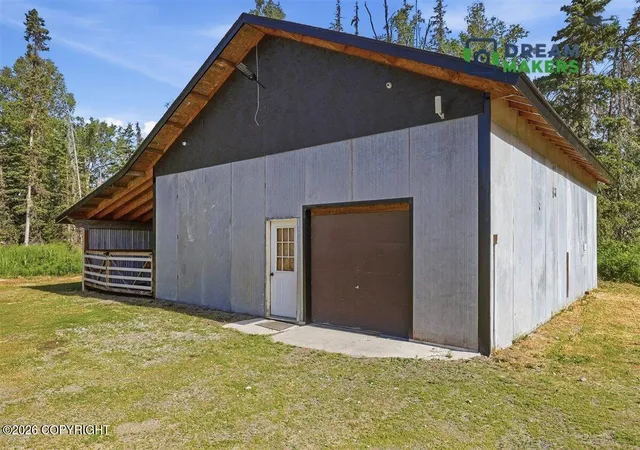 Photo 4 of Single family home for sale at 45609 Holt Lamplight Rd, Kenai, AK 99611 | MLS# 26-2961 | Listing updated on 2026-09-26