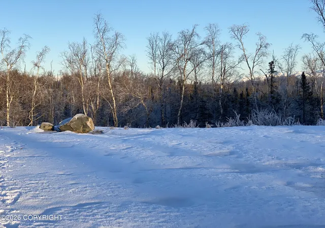 4th image of 1701 W Valley Ridge Dr, Wasilla, AK 99654 | MLS# 26-662
