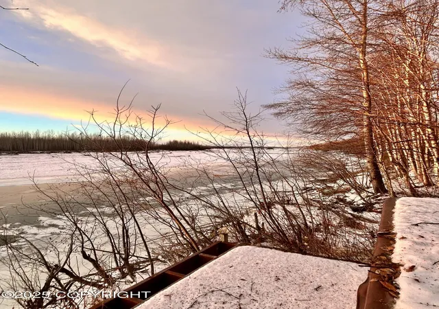 Homes for sale in Talkeetna, AK | 23168 S Talkeetna Spur Rd, Talkeetna, AK 99676 | MLS# 26-784