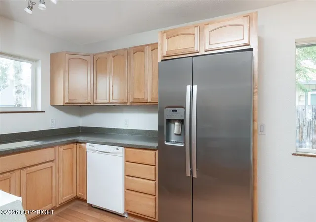 4th image of 4932 Drake St, Fairbanks, AK 99709 | MLS# 26-952