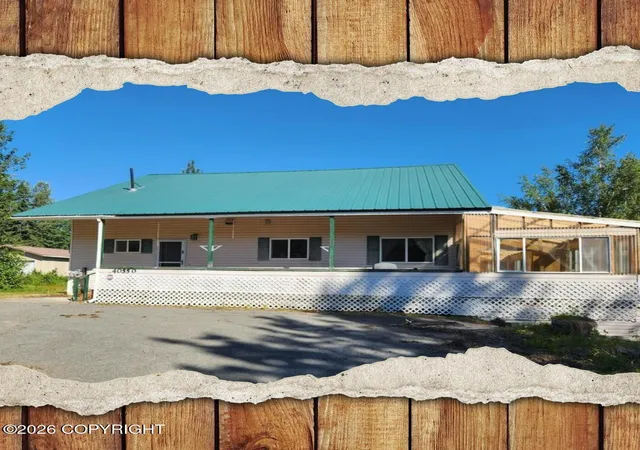 Photo 1 of Single family home for sale at 40550 Franklin Ct, Soldotna, AK 99669 | MLS# 26-1018 | Listing updated on 2026-08-19