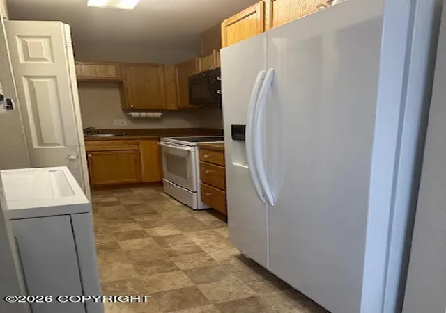 Homes for sale in Anchorage, AK | 2601 Palmer Ct #D4, Anchorage, AK 99508 | MLS# 26-1247