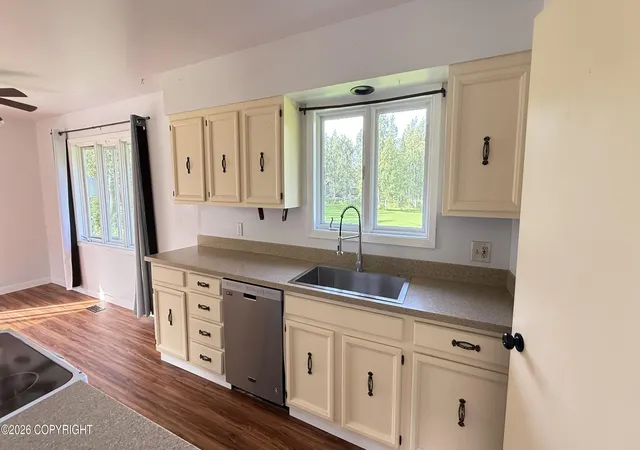 Photo 4 of Single family home for sale at 4700 S Canter Cir, Wasilla, AK 99654 | MLS# 26-11078 | Listing updated on 2026-08-31