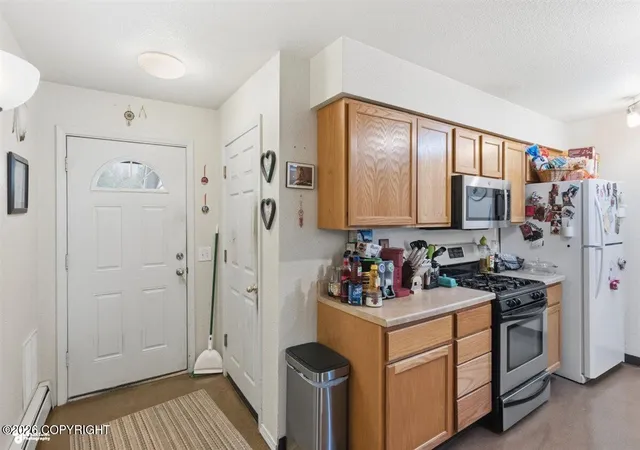 Photo 3 of Sale Pending at 2500 W Snowcrest Dr, Wasilla, AK 99654 | MLS# 26-7779 | Listing updated on 2026-08-31