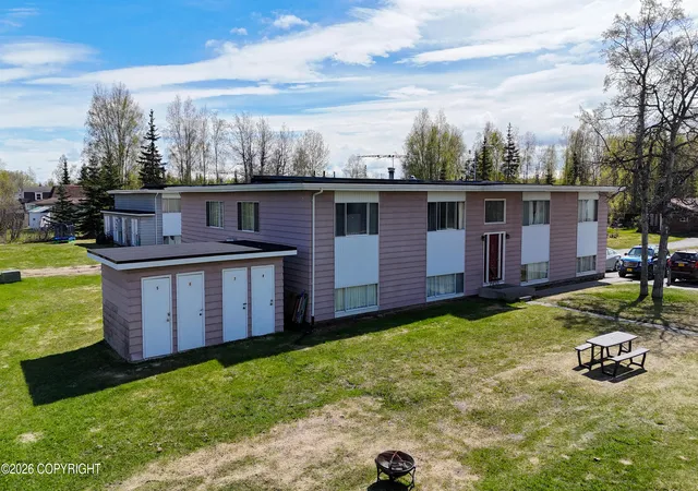Homes for sale in Soldotna, AK | 322 W Redoubt Ave, Soldotna, AK 99669 | MLS# 26-1674
