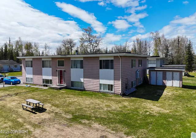 Homes for sale in Soldotna, AK | 322 W Redoubt Ave, Soldotna, AK 99669 | MLS# 26-1674