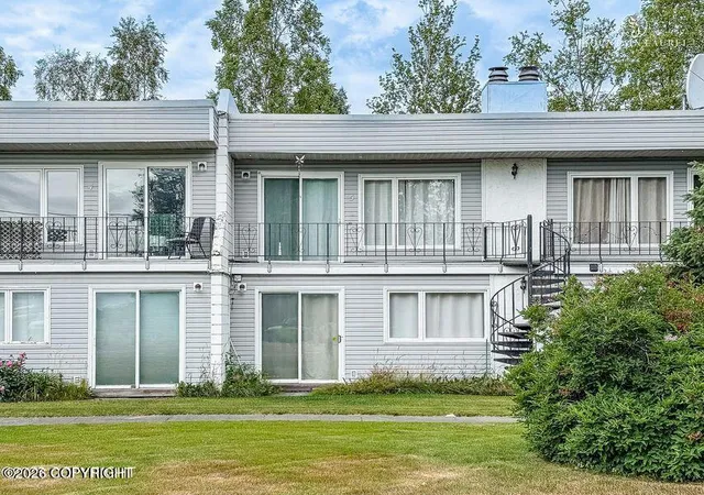Homes for sale in Anchorage, AK | 3333 Lakeshore Dr #5, Anchorage, AK 99517 | MLS# 26-1772