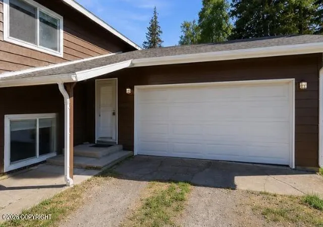 Homes for sale in Soldotna, AK | 36565 Pine St, Soldotna, AK 99669 | MLS# 26-2210