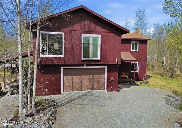 Homes for sale in Wasilla, AK | 2762 S Walnut Wood Dr, Wasilla, AK 99623 | MLS# 26-5148