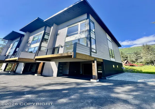 Photo 5 of Condo for sale at 1538 Alyeska Hwy #5, Girdwood, AK 99587 | MLS# 26-2618 | Listing updated on 2026-09-02