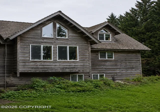 Photo 5 of Single family home for sale at 1139 De Graffenried Ct, Homer, AK 99603 | MLS# 26-4898 | Listing updated on 2026-08-21