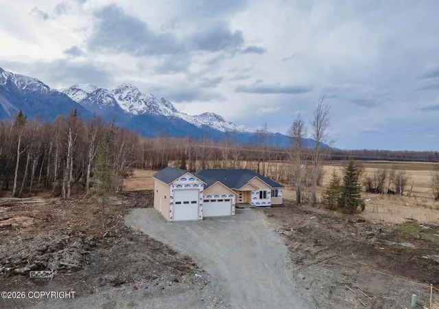 3rd image of 15056 E Alpine Cir, Palmer, AK 99645 | MLS# 26-5447