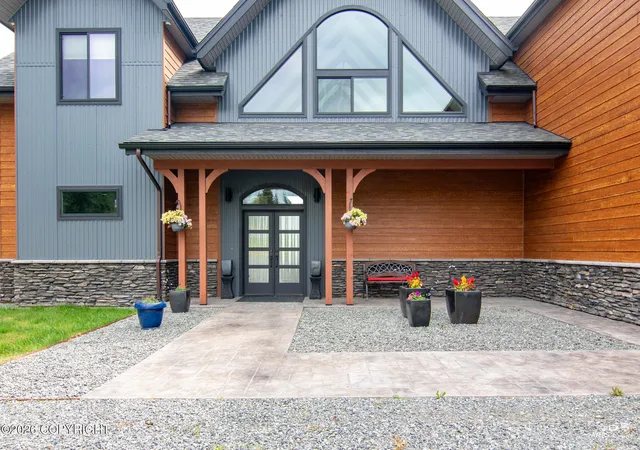 Photo 2 of Single family home for sale at 52619 Chumelina Ct, Kasilof, AK 99610 | MLS# 26-4715 | Listing updated on 2026-07-16