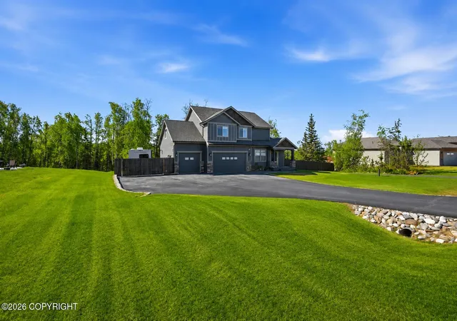 Photo 2 of Single family home for sale at 2588 W Angela Dr, Wasilla, AK 99623 | MLS# 26-3428 | Listing updated on 2026-09-10