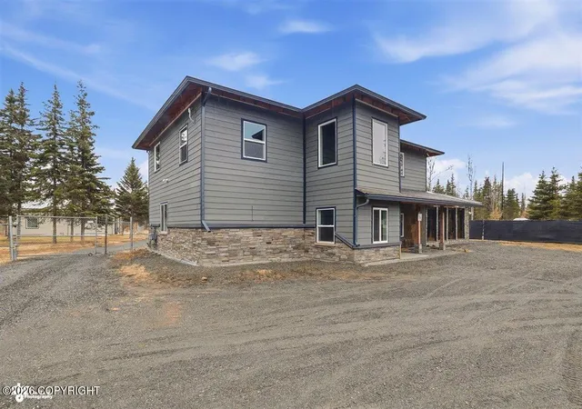 Homes for sale in Kenai, AK | 1108 Colonial Dr, Kenai, AK 99611 | MLS# 26-3346