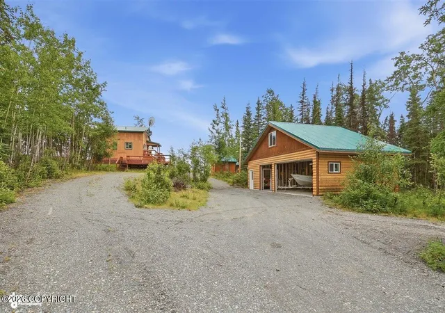 Photo 2 of Single family home for sale at 35290 Fishermans Rd, Soldotna, AK 99669 | MLS# 26-5525 | Listing updated on 2026-09-22
