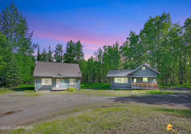 Photo 1 of Sale Pending at 727 N Day Rd, Wasilla, AK 99623 | MLS# 26-3370 | Listing updated on 2026-07-03