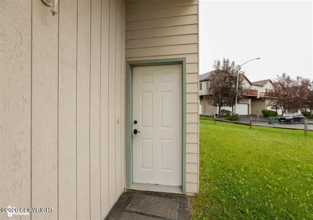 Photo 4 of Sale Pending at 16220 Ursa Minor Cir, Eagle River, AK 99577 | MLS# 26-8976 | Listing updated on 2026-08-20