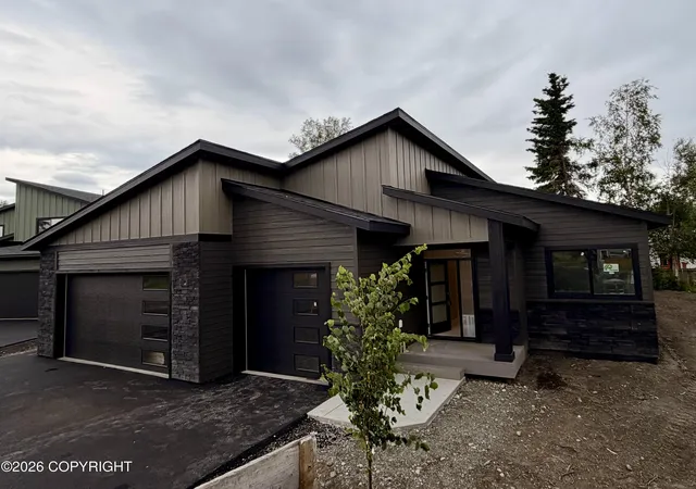 Photo 2 of Single family home for sale at 10040 Zeus Cir, Anchorage, AK 99515 | MLS# 26-3711 | Listing updated on 2026-08-24