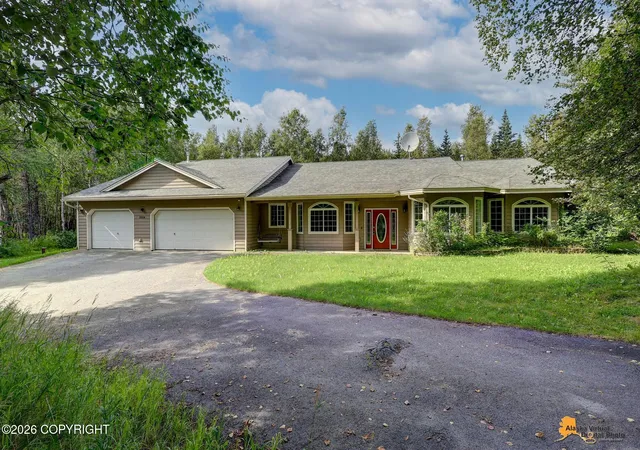 Photo 1 of Sale Pending at 2004 N Saddle Horse Dr, Wasilla, AK 99654 | MLS# 26-3786 | Listing updated on 2026-09-18