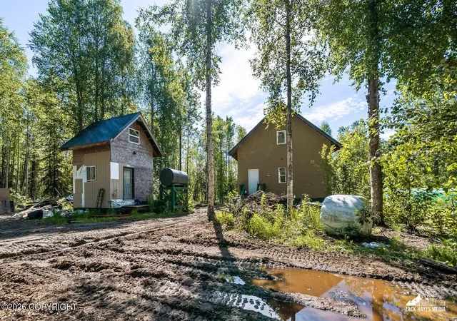 Photo 5 of Single family home for sale at 14357 N Stormybrook Cir, Willow, AK 99688 | MLS# 26-3901 | Listing updated on 2026-07-26