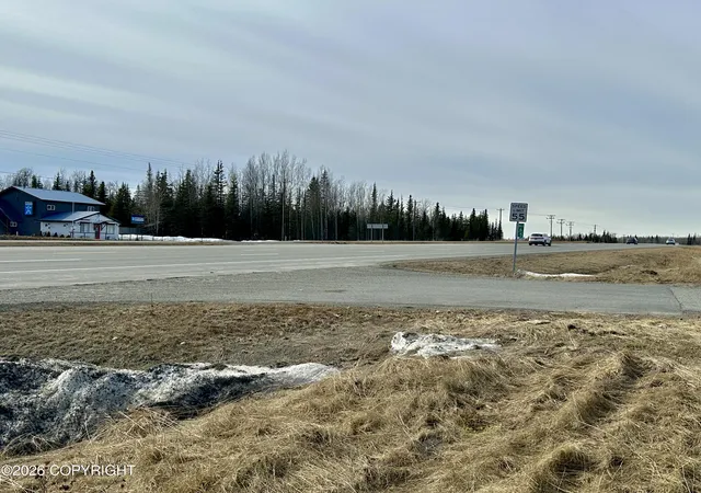 Homes for sale in Kenai, AK | 6352 Kenai Spur Hwy, Kenai, AK 99611 | MLS# 26-4095
