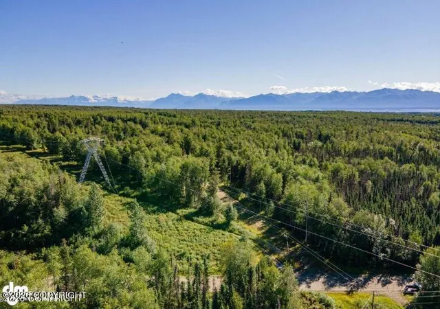 3rd image of 10429 S Lewis Loop, Wasilla, AK 99623 | MLS# 26-4272