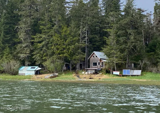 5th image of 51 Twelve Mile Rd, Petersburg, AK 99833 | MLS# 26-4597