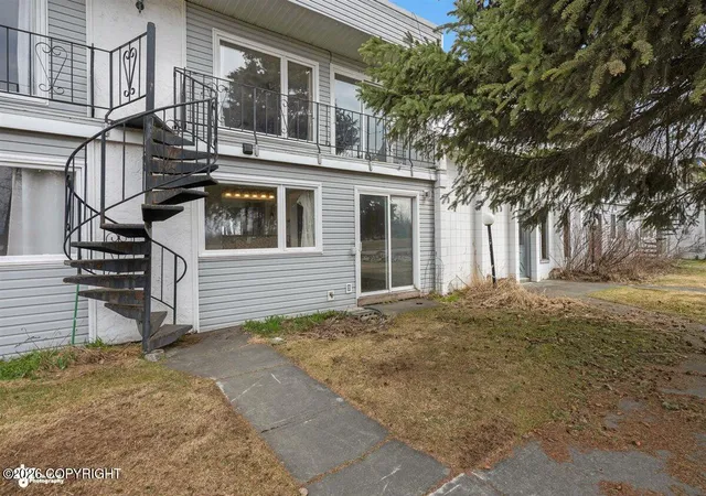 Photo 3 of Condo for sale at 3333 Lakeshore Dr #6, Anchorage, AK 99517 | MLS# 26-4796 | Listing updated on 2026-07-23