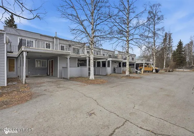 Photo 3 of Condo for sale at 3333 Lakeshore Dr #6, Anchorage, AK 99517 | MLS# 26-4796 | Listing updated on 2026-07-23