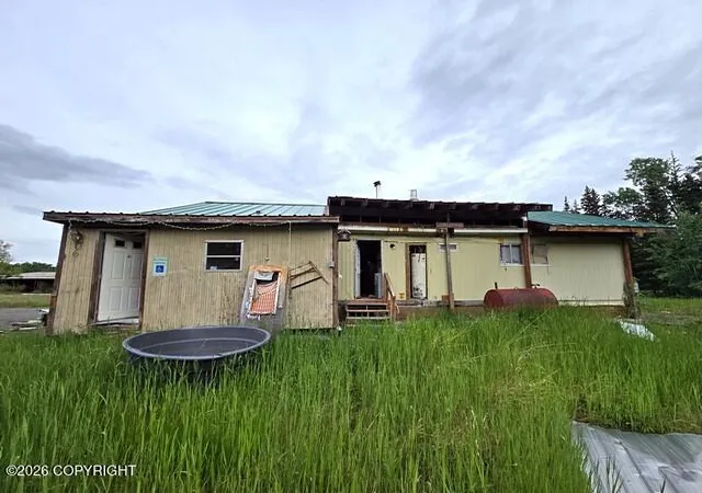 Photo 4 of Single family home for sale at 5 Mile Copperville Rd, Glennallen, AK 99588 | MLS# 26-4927 | Listing updated on 2026-09-11