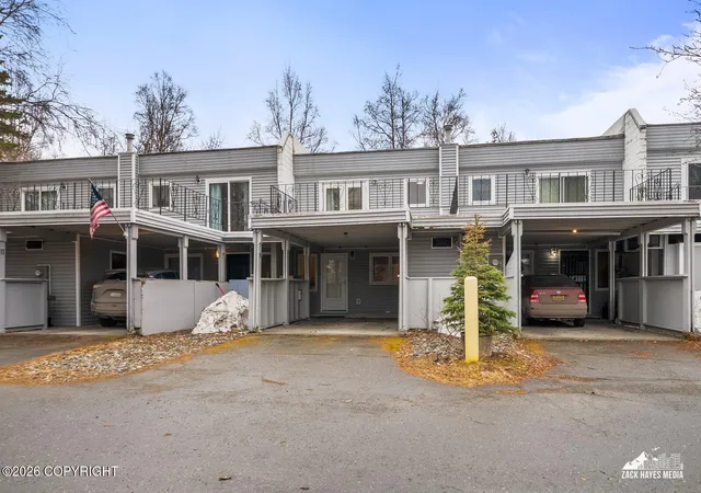 Homes for sale in Anchorage, AK | 3333 Lakeshore Dr #10, Anchorage, AK 99517 | MLS# 26-5026