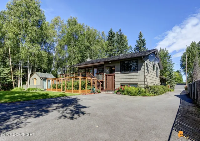 Homes for sale in Anchorage, AK | 4000 Caravelle Dr, Anchorage, AK 99502 | MLS# 26-8366