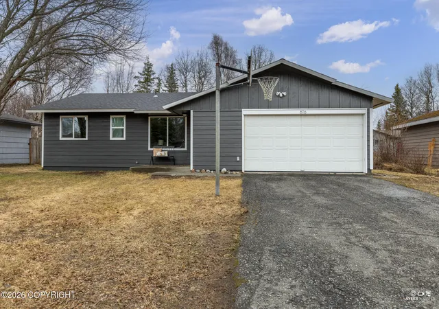 Homes for sale in Kenai, AK | 616 Maple Dr, Kenai, AK 99611 | MLS# 26-4973