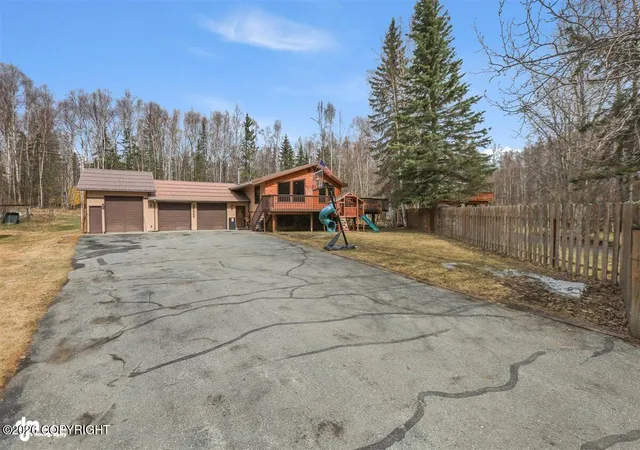 Homes for sale in Chugiak, AK | 22545 Lampert Cir, Chugiak, AK 99567 | MLS# 26-5467