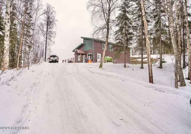 Photo 3 of Multi family home for sale at 2701 S Knollwood Dr, Wasilla, AK 99623 | MLS# 26-5384 | Listing updated on 2026-06-01