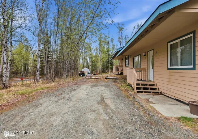 2nd image of 2000 W Glacier Ave, Wasilla, AK 99654 | MLS# 26-6069