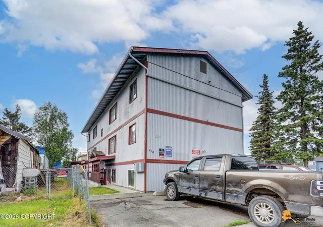 5th image of 216 N Flower St, Anchorage, AK 99508 | MLS# 26-7699