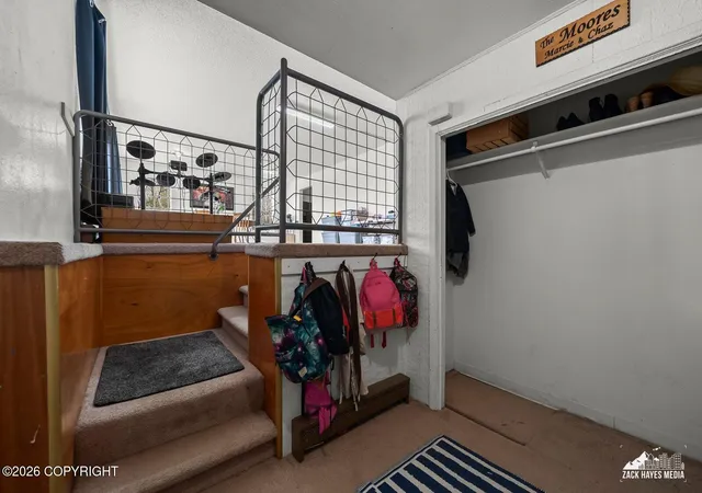 Photo 4 of Sale Pending at 2161 S Cotten Dr, Wasilla, AK 99654 | MLS# 26-5662 | Listing updated on 2026-08-22