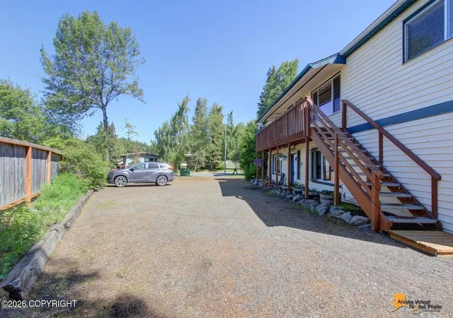 3rd image of 936 W 20Th Ave, Anchorage, AK 99503 | MLS# 26-5724