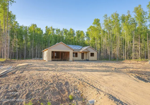 Photo 2 of Single family home for sale at 7671 W Hentila St, Wasilla, AK 99623 | MLS# 26-7642 | Listing updated on 2026-08-20