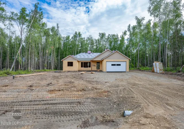 Photo 3 of Sale Pending at 7706 W Hentila St, Wasilla, AK 99623 | MLS# 26-8446 | Listing updated on 2026-08-26