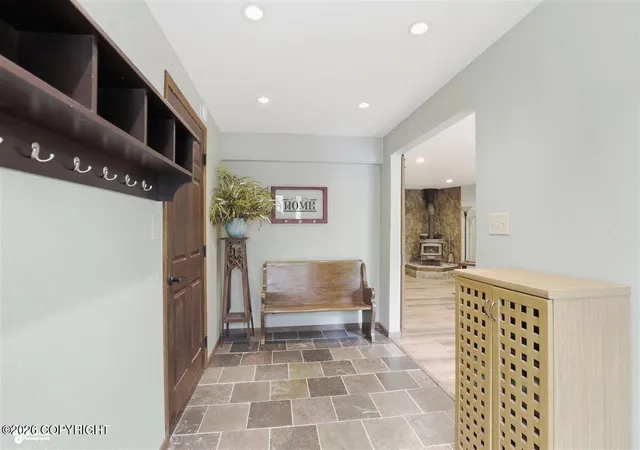 4th image of 21818 Cloverleaf Rd, Chugiak, AK 99567 | MLS# 26-6112