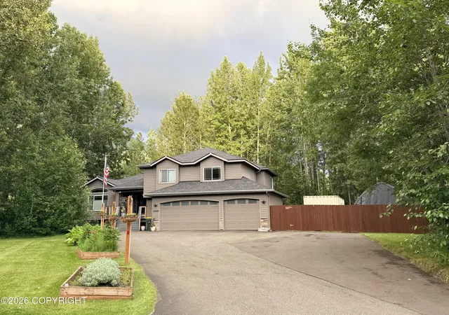 Photo 3 of Sale Pending at 23260 Blue Skies Cir, Chugiak, AK 99567 | MLS# 26-8950 | Listing updated on 2026-08-03