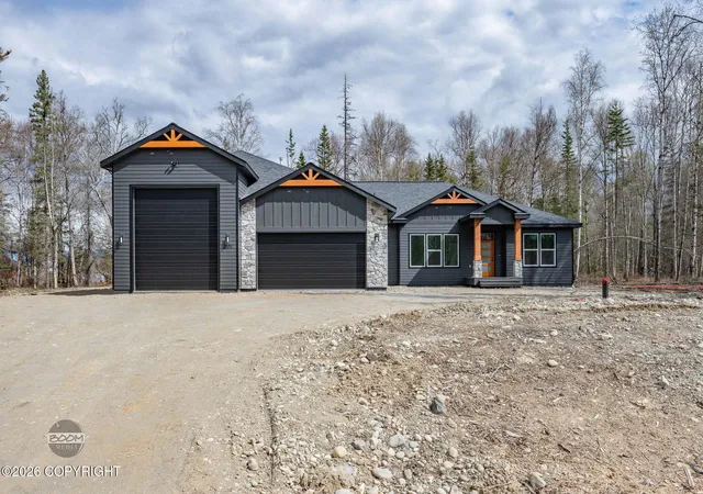 1st image of 11762 E Fig Cir, Palmer, AK 99645 | MLS# 26-6012